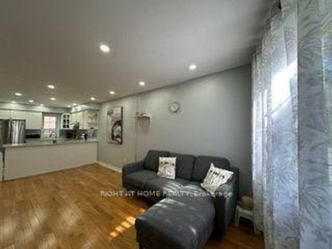 Photo 5 at 120 Trudelle Street, Eglinton East, Toronto
