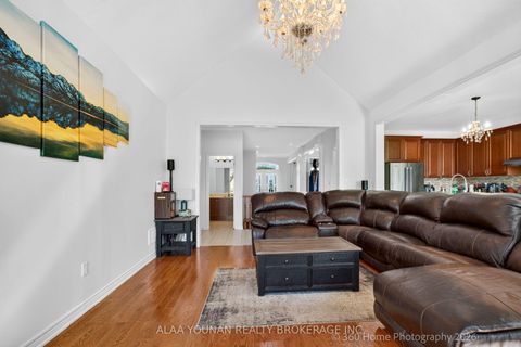 Photo 13 at 140 Copeland Crescent, Cookstown, Innisfil