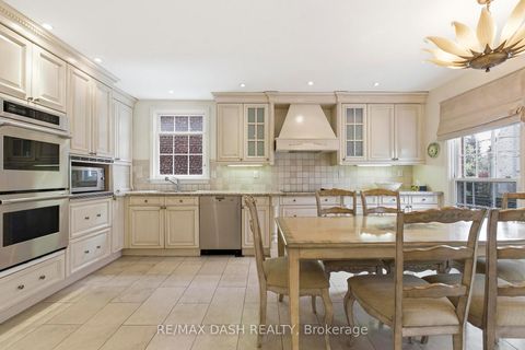 Photo 15 at 268 Lonsdale Road, Forest Hill South, Toronto
