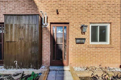 Photo 3 at 20 Hainford St #19, West Hill, Toronto