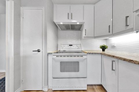 Photo 10 at 703 - 785 Browns Line, Alderwood, Toronto