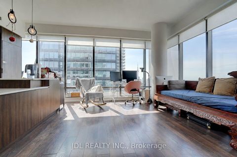 Photo 10 at 4502 - 5 St Joseph Street, Bay Street Corridor, Toronto