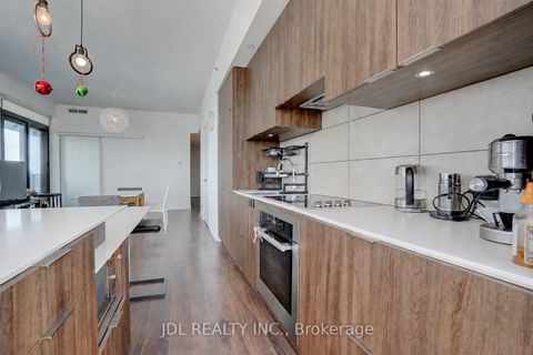 Photo 15 at 4502 - 5 St Joseph Street, Bay Street Corridor, Toronto