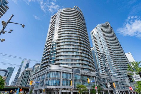 Photo 0 at 402 - 218 Queens Quay W, Waterfront Communities C1, Toronto