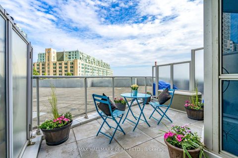 Photo 23 at 402 - 218 Queens Quay W, Waterfront Communities C1, Toronto