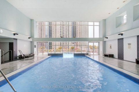 Photo 27 at 402 - 218 Queens Quay W, Waterfront Communities C1, Toronto