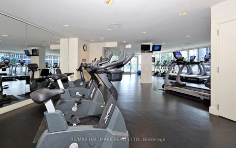 Photo 32 at 402 - 218 Queens Quay W, Waterfront Communities C1, Toronto