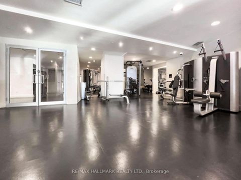 Photo 33 at 402 - 218 Queens Quay W, Waterfront Communities C1, Toronto