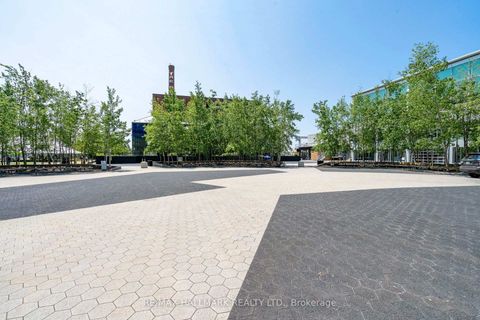 Photo 36 at 402 - 218 Queens Quay W, Waterfront Communities C1, Toronto