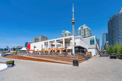 Photo 38 at 402 - 218 Queens Quay W, Waterfront Communities C1, Toronto
