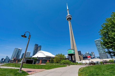 Photo 40 at 402 - 218 Queens Quay W, Waterfront Communities C1, Toronto