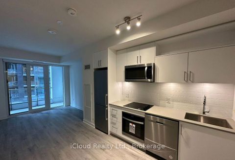 Photo 3 at 1429 - 70 Princess Street, Waterfront Communities C8, Toronto