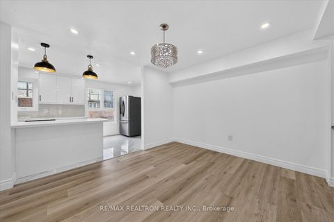 Photo 14 at 49 - 331 Trudelle Street, Eglinton East, Toronto