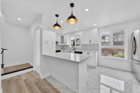 Photo 15 at 49 - 331 Trudelle Street, Eglinton East, Toronto