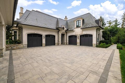 Photo 2 at 121 Rebecca Court, Rural Vaughan, Vaughan
