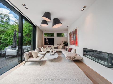 Photo 16 at 75 Ardwold Gate, Casa Loma, Toronto