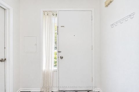 Photo 3 at 3 - 9 Gosford Boulevard, Black Creek, Toronto