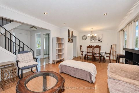 Photo 7 at 3 - 9 Gosford Boulevard, Black Creek, Toronto