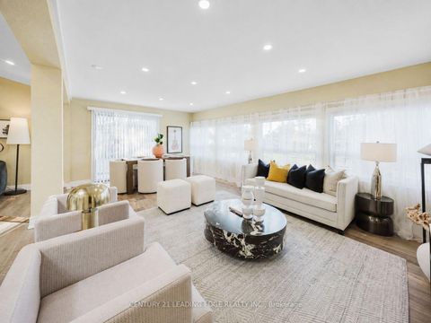 Photo 14 at 8 Mac Avenue, Keswick South, Georgina