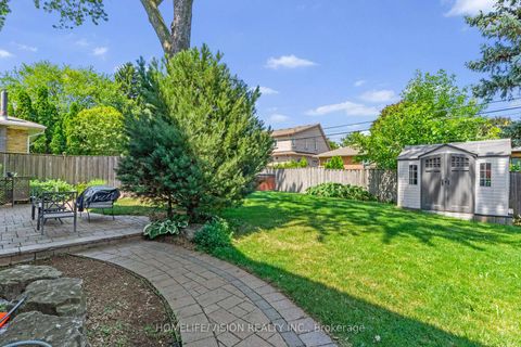 Photo 32 at 80 North Heights Road, Rosethorn, Toronto