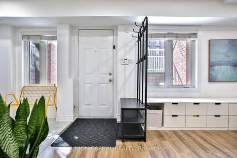 Photo 1 at 201 - 12 Sudbury Street, Niagara, Toronto
