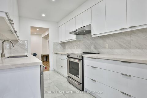 Photo 11 at 201 - 12 Sudbury Street, Niagara, Toronto