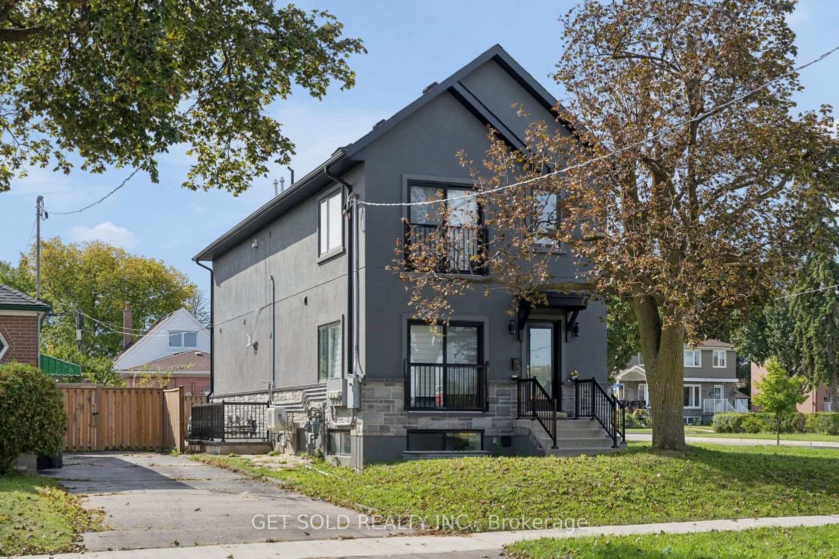 15 Burrard Road, Old Rexdale, Toronto 