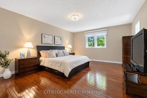 Photo 19 at 33 Desert View Crescent, Westbrook, Richmond Hill