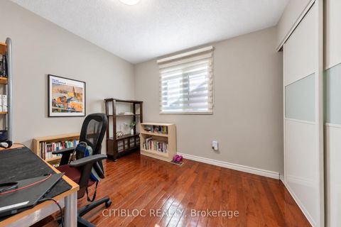 Photo 23 at 33 Desert View Crescent, Westbrook, Richmond Hill