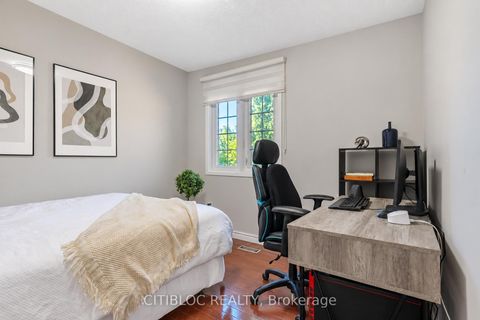 Photo 24 at 33 Desert View Crescent, Westbrook, Richmond Hill
