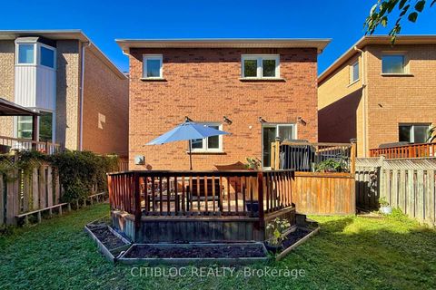 Photo 37 at 33 Desert View Crescent, Westbrook, Richmond Hill