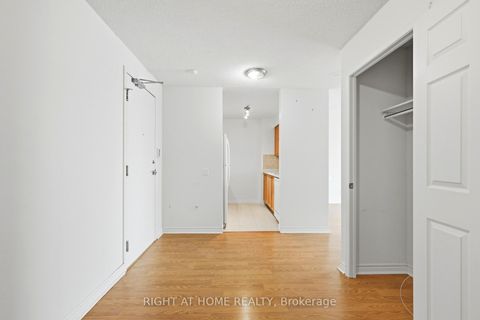 Photo 7 at 727 - 18 Mondeo Drive, Dorset Park, Toronto