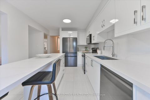 Photo 8 at 156 Monteith Crescent, Maple, Vaughan