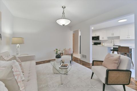 Photo 12 at 156 Monteith Crescent, Maple, Vaughan