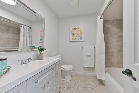 Photo 22 at 156 Monteith Crescent, Maple, Vaughan