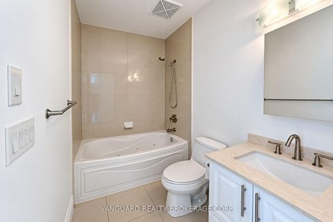 Photo 8 at 5104 - 16 Harbour Street, Waterfront Communities C1, Toronto