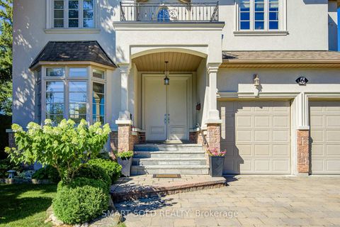 Photo 1 at 6 Brill Crescent, Newtonbrook West, Toronto