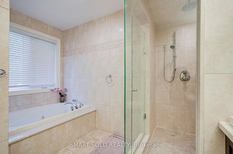 Photo 29 at 6 Brill Crescent, Newtonbrook West, Toronto