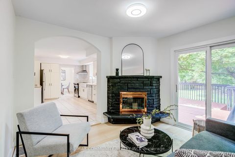 Photo 19 at 90 Euclid Avenue, Highland Creek, Toronto