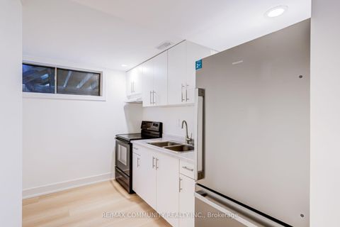 Photo 36 at 90 Euclid Avenue, Highland Creek, Toronto