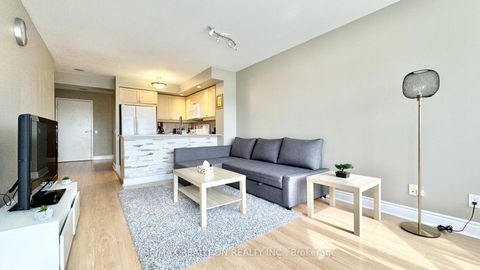 Photo 4 at 1003 - 5 Northtown Way, Willowdale East, Toronto
