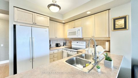 Photo 5 at 1003 - 5 Northtown Way, Willowdale East, Toronto