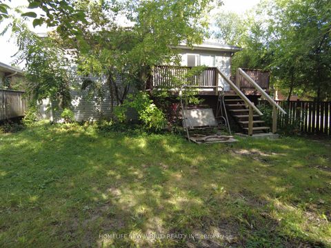 Photo 18 at 42 Engel Crescent, Letitia Heights, Barrie