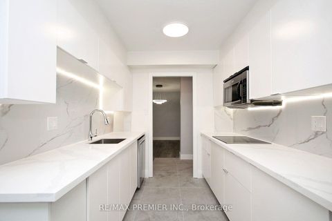 Photo 11 at 1909 - 390 Dixon Road, The Westway, Toronto