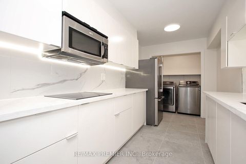 Photo 14 at 1909 - 390 Dixon Road, The Westway, Toronto