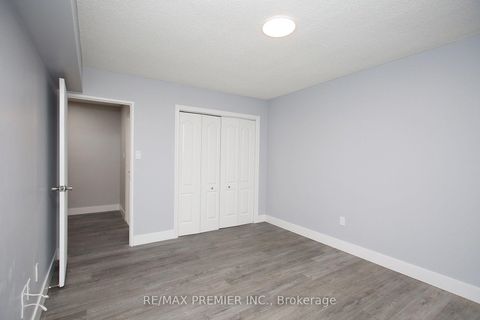 Photo 16 at 1909 - 390 Dixon Road, The Westway, Toronto