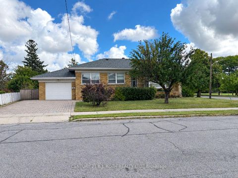 Photo 0 at 33 Lewiston Road, Dorset Park, Toronto