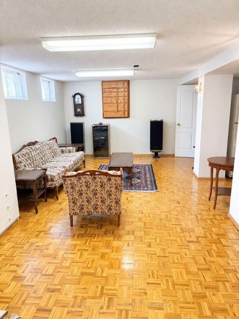 Photo 11 at 33 Lewiston Road, Dorset Park, Toronto