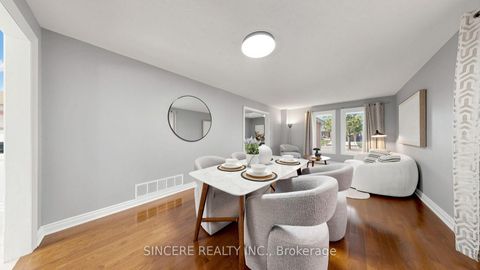 Photo 8 at 25 Ridgefield Crescent, Maple, Vaughan
