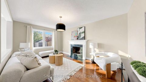 Photo 10 at 25 Ridgefield Crescent, Maple, Vaughan